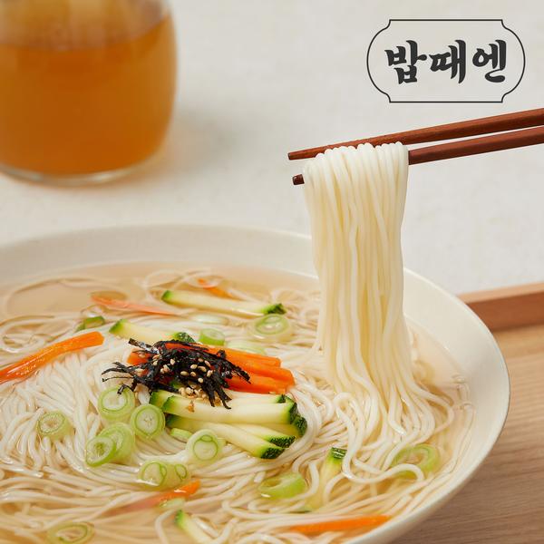 [밥때엔] 진한 멸치 잔치국수